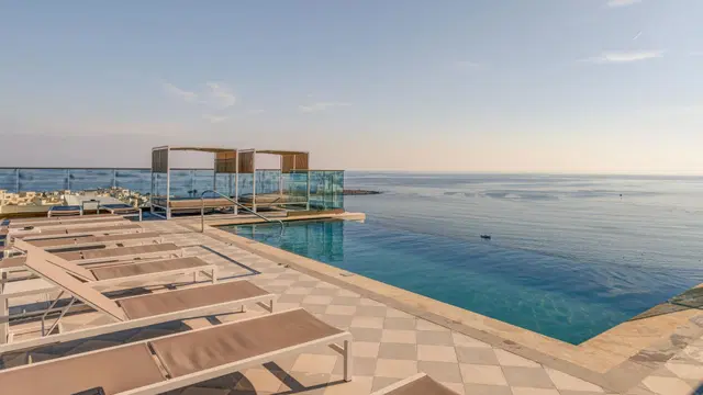 AX Odycy OUTDOOR_POOL