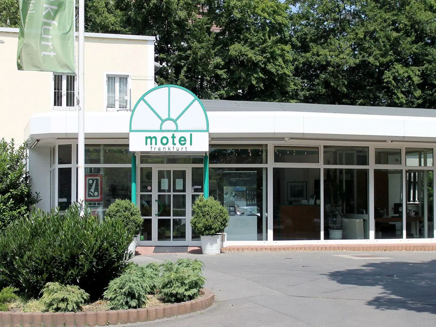 Motel Frankfurt - advena Partner Hotel EXTERIOR
