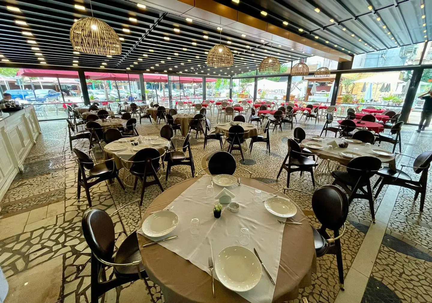 AMH Hotel Durres Restaurant