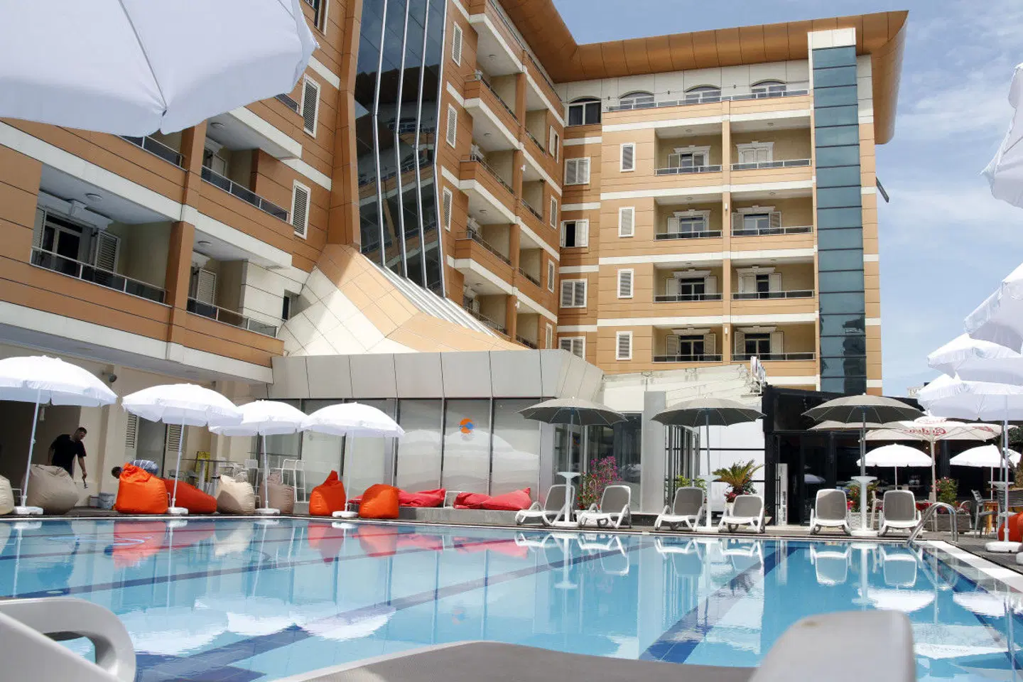 AMH Hotel Durres OUTDOOR_POOL