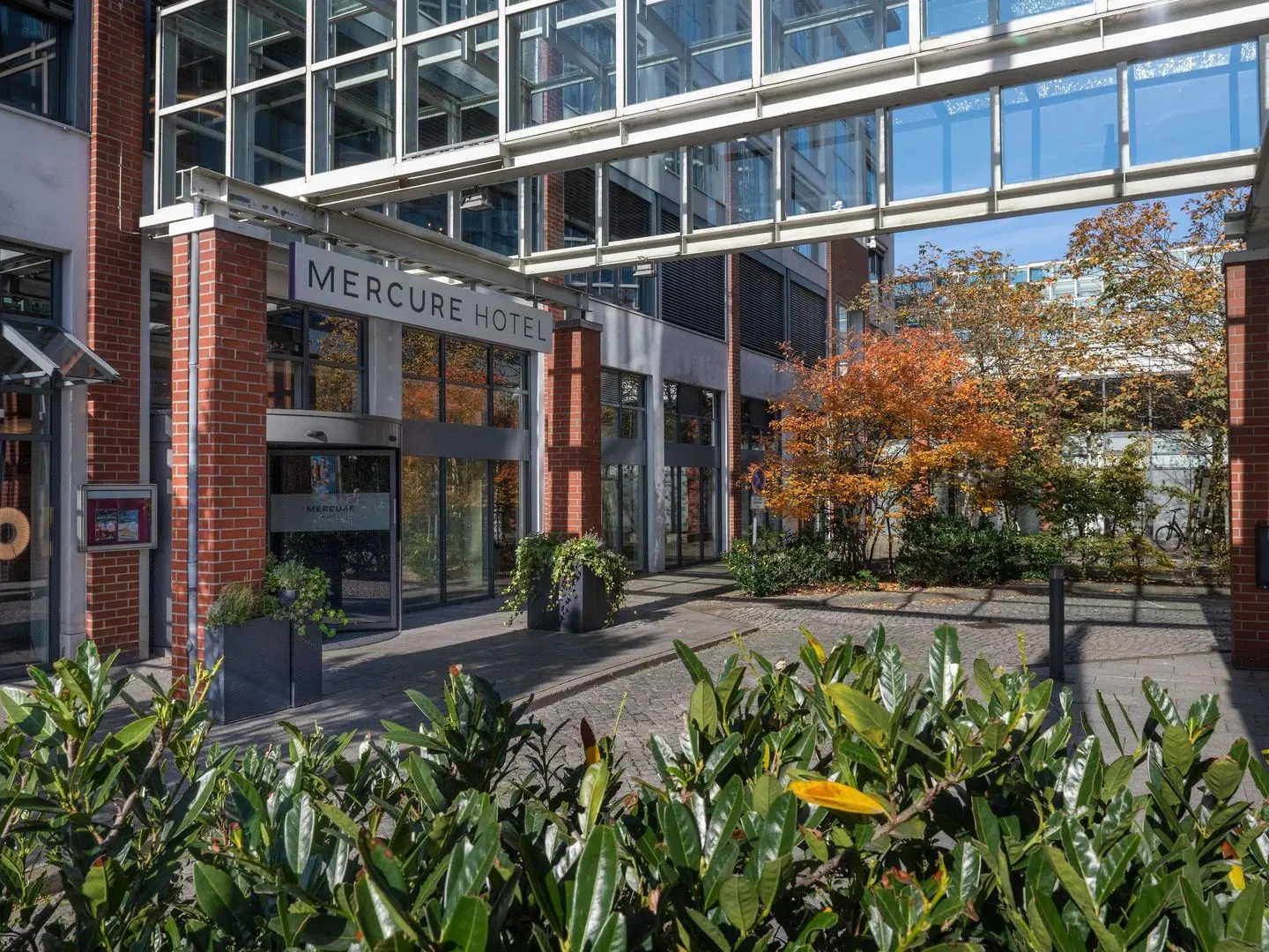 Mercure Berlin Tempelhof EXTERIOR