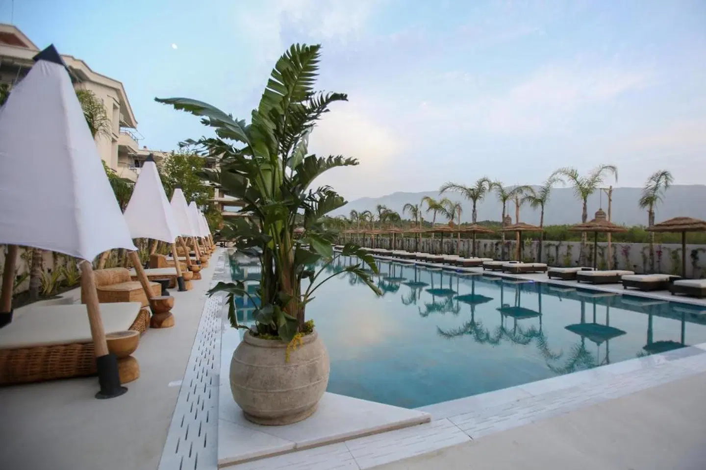Regina Palm Hotel OUTDOOR_POOL