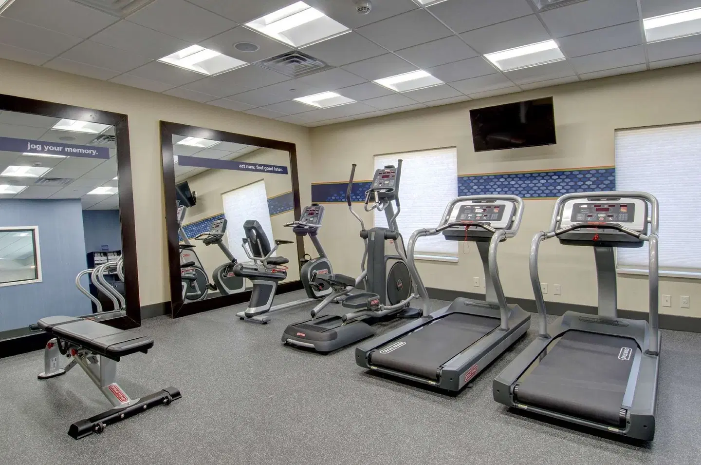 Hampton Inn & Suites Springfield/Downtown SPORTS_AND_LEISURE