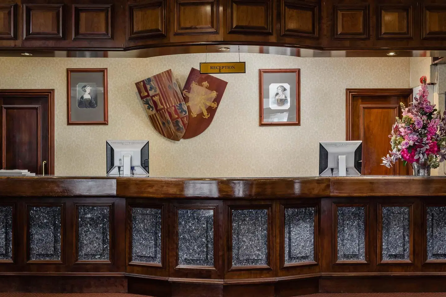 Hotel Henry VIII LOUNGE_LOBBY
