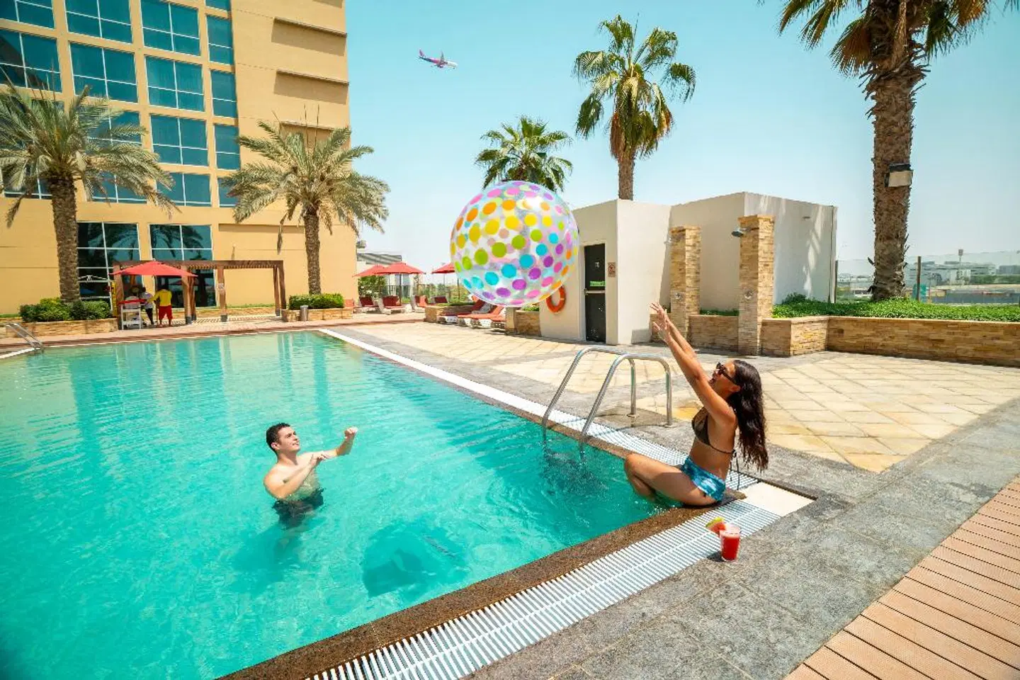 Yas Plaza Circuit by IHG OUTDOOR_POOL
