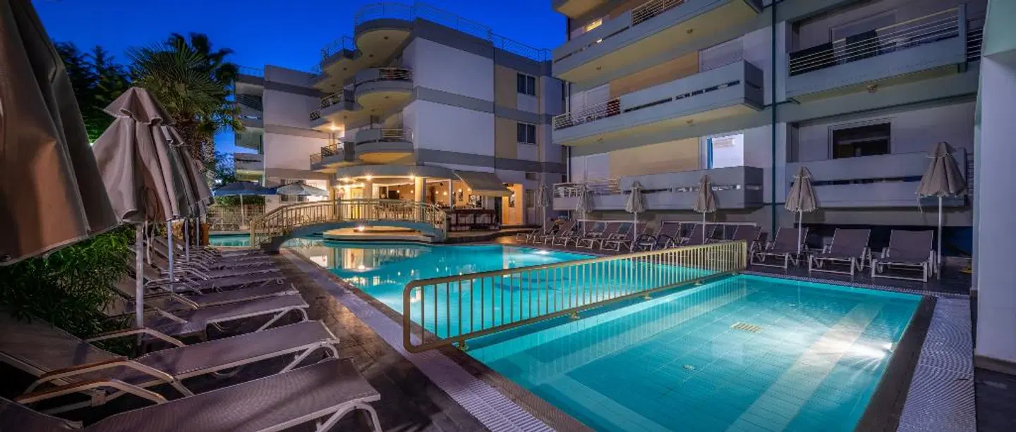 Angela Hotel Hallenbad