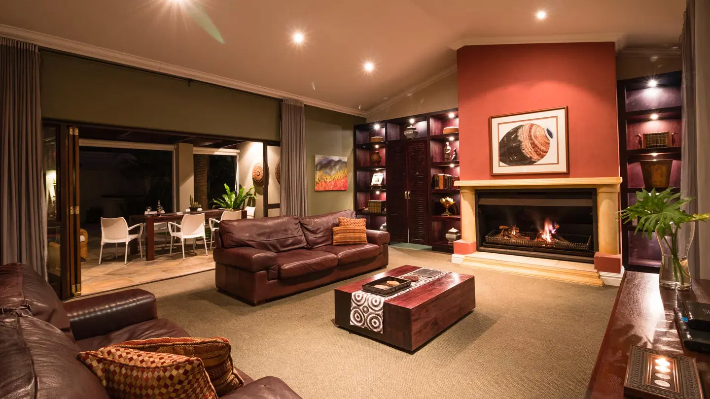 Manor 38 LOUNGE_LOBBY