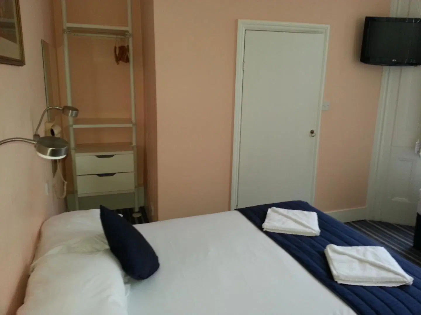 Manor Hotel ROOM_EXAMPLE