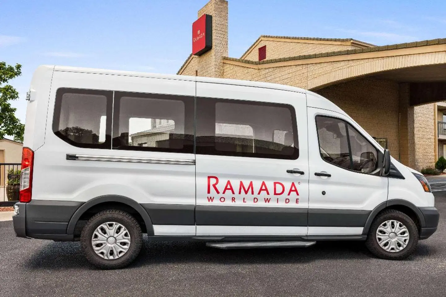 Ramada by Wyndham Albuquerque Airport EXTERIOR