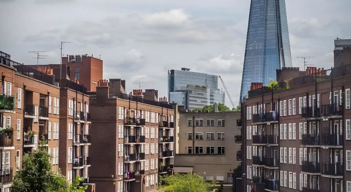 LSE Bankside House EXTERIOR