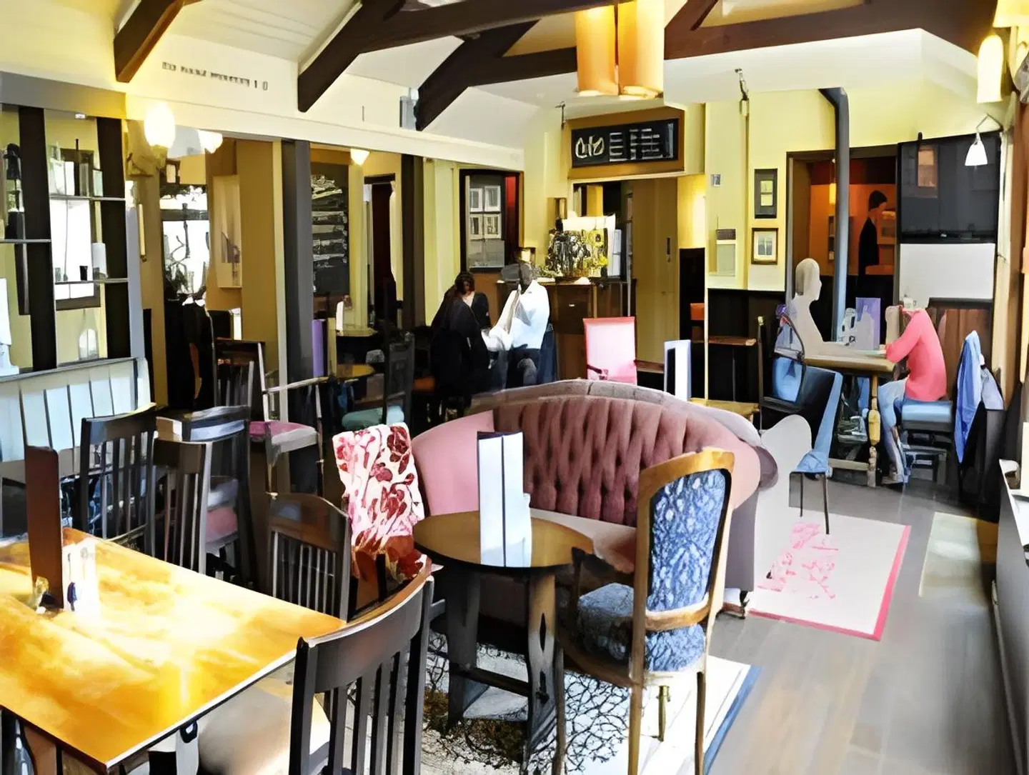 The Rose & Crown Wimbledon Bar