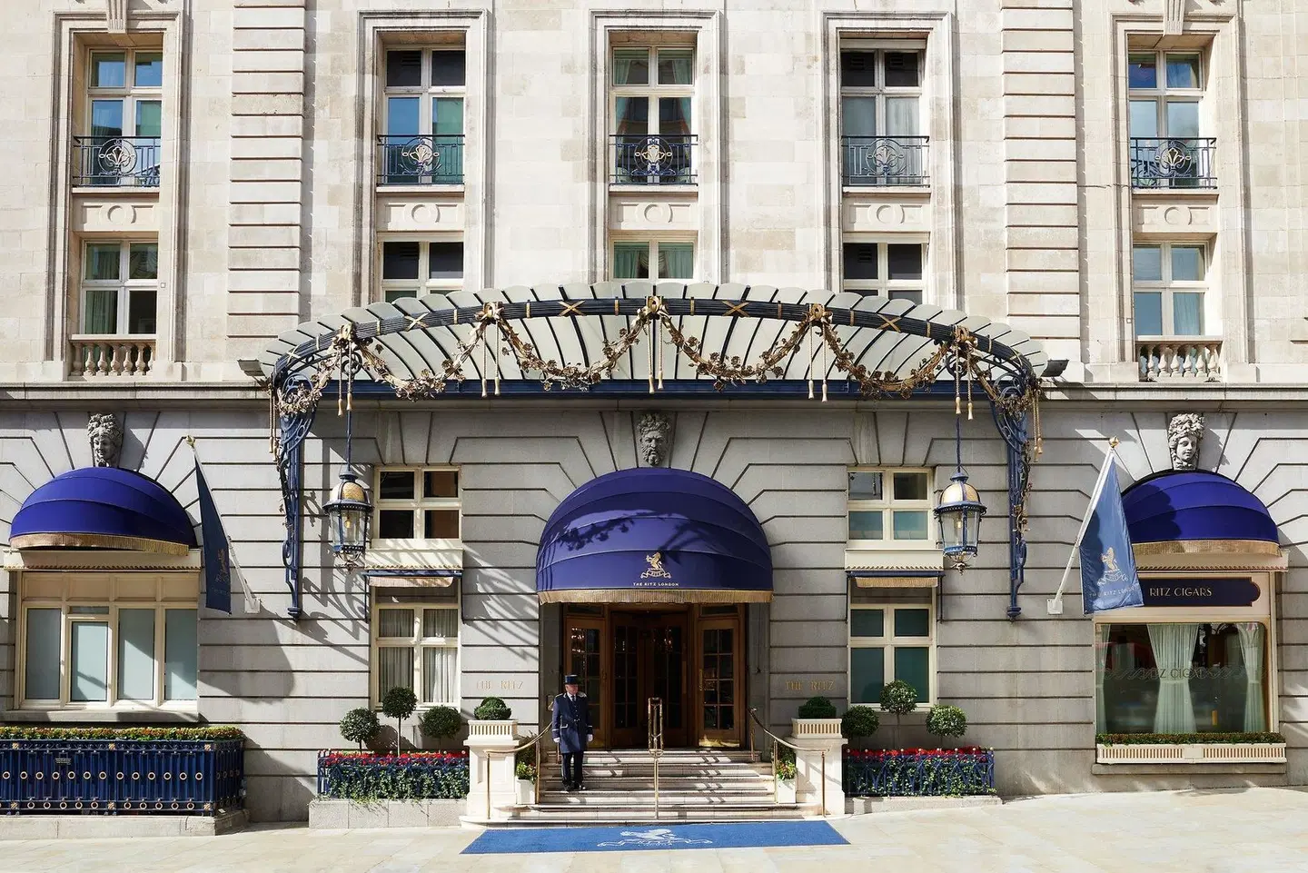 The Ritz London EXTERIOR