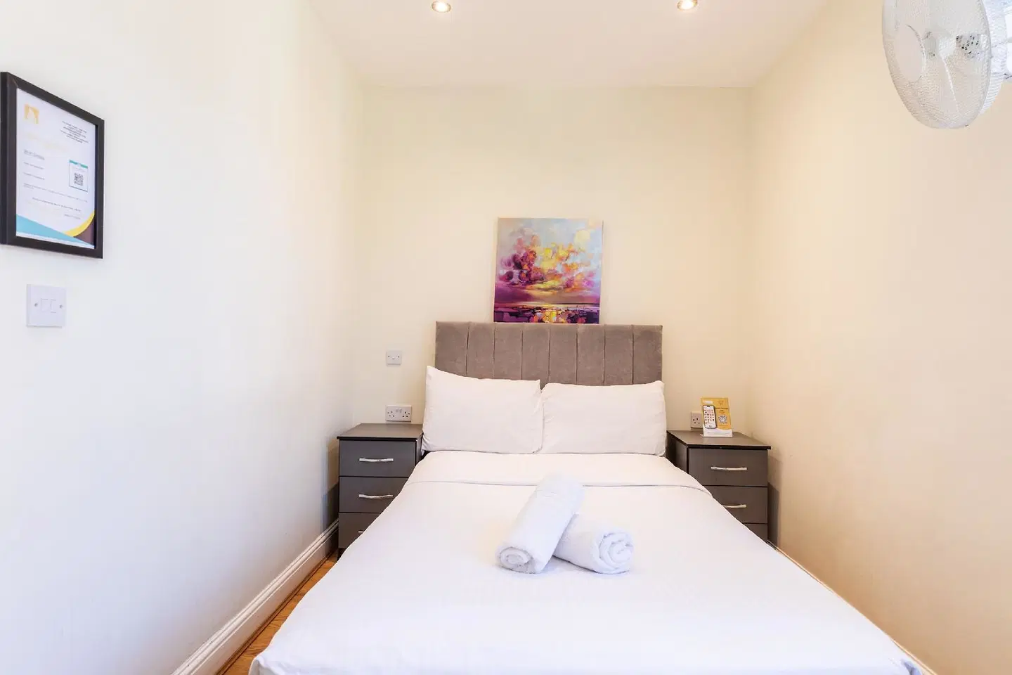 Gallery Hyde Park Hostel ROOM_EXAMPLE