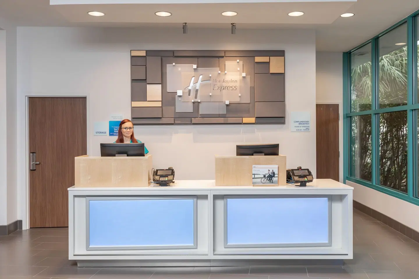 Holiday Inn Express Pensacola Beach by IHG LOUNGE_LOBBY