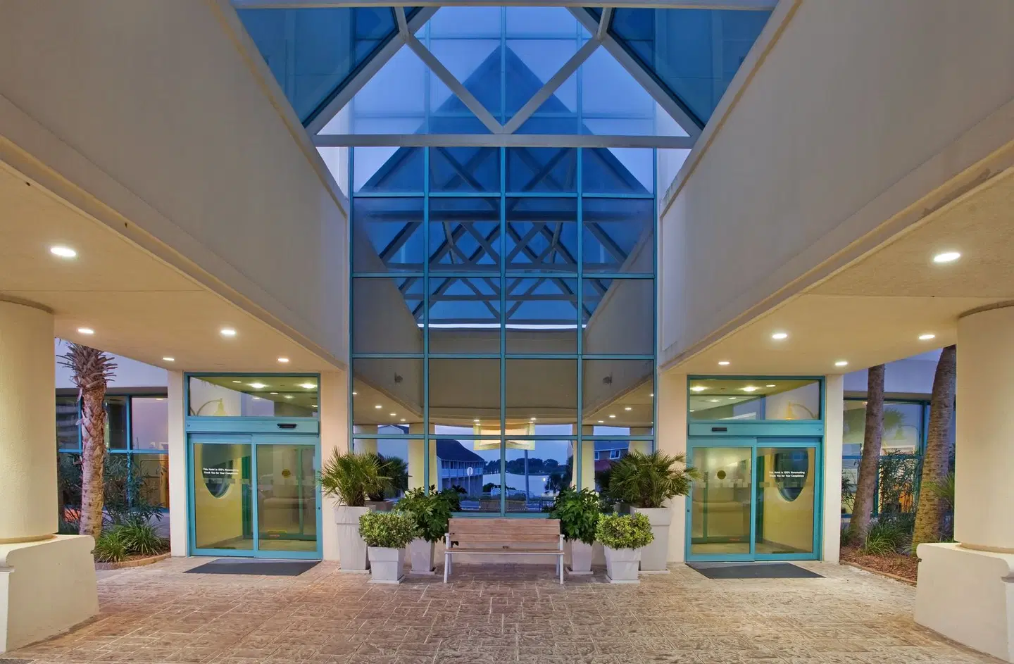 Holiday Inn Express Pensacola Beach by IHG LOUNGE_LOBBY