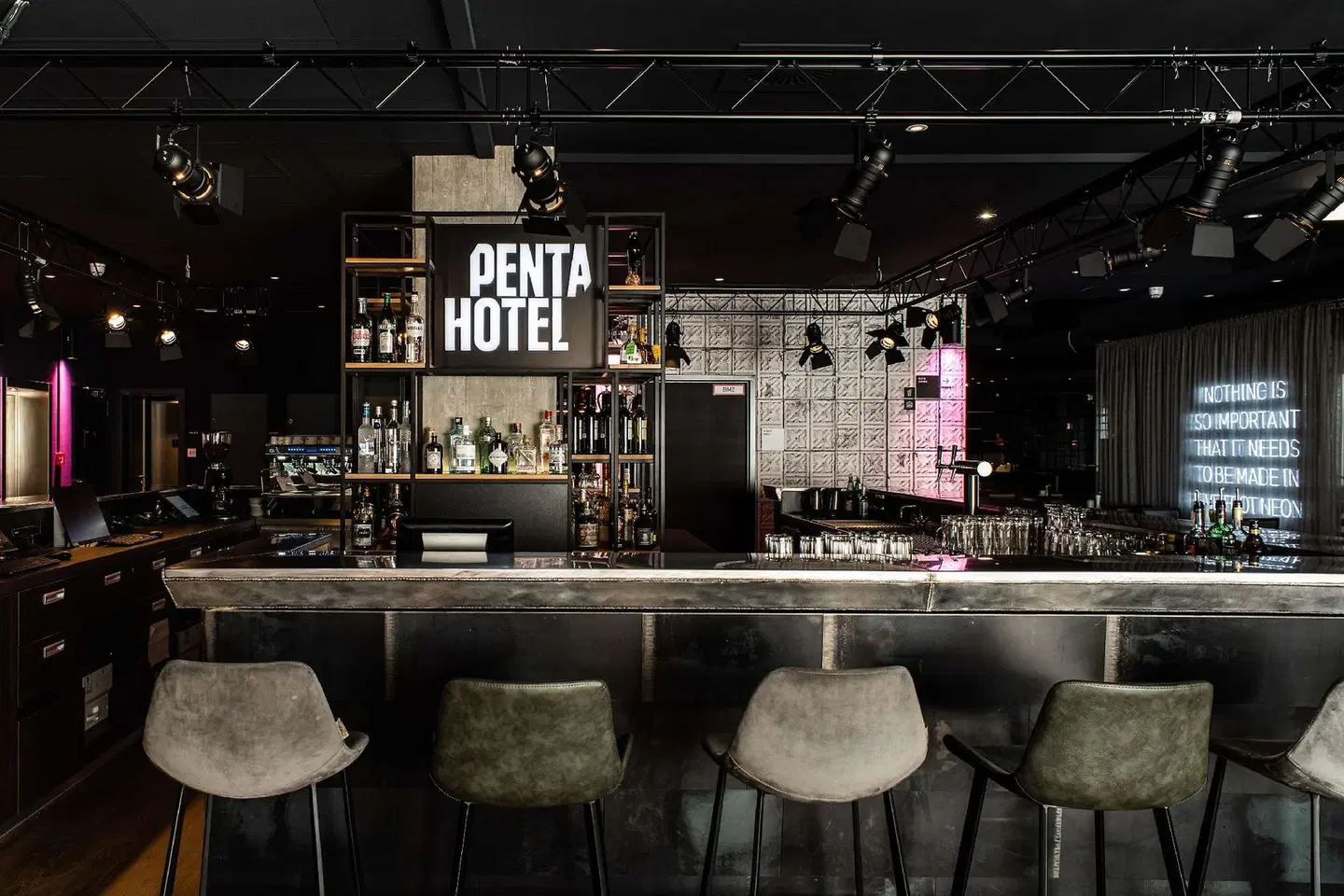 Pentahotel Bremen Bar