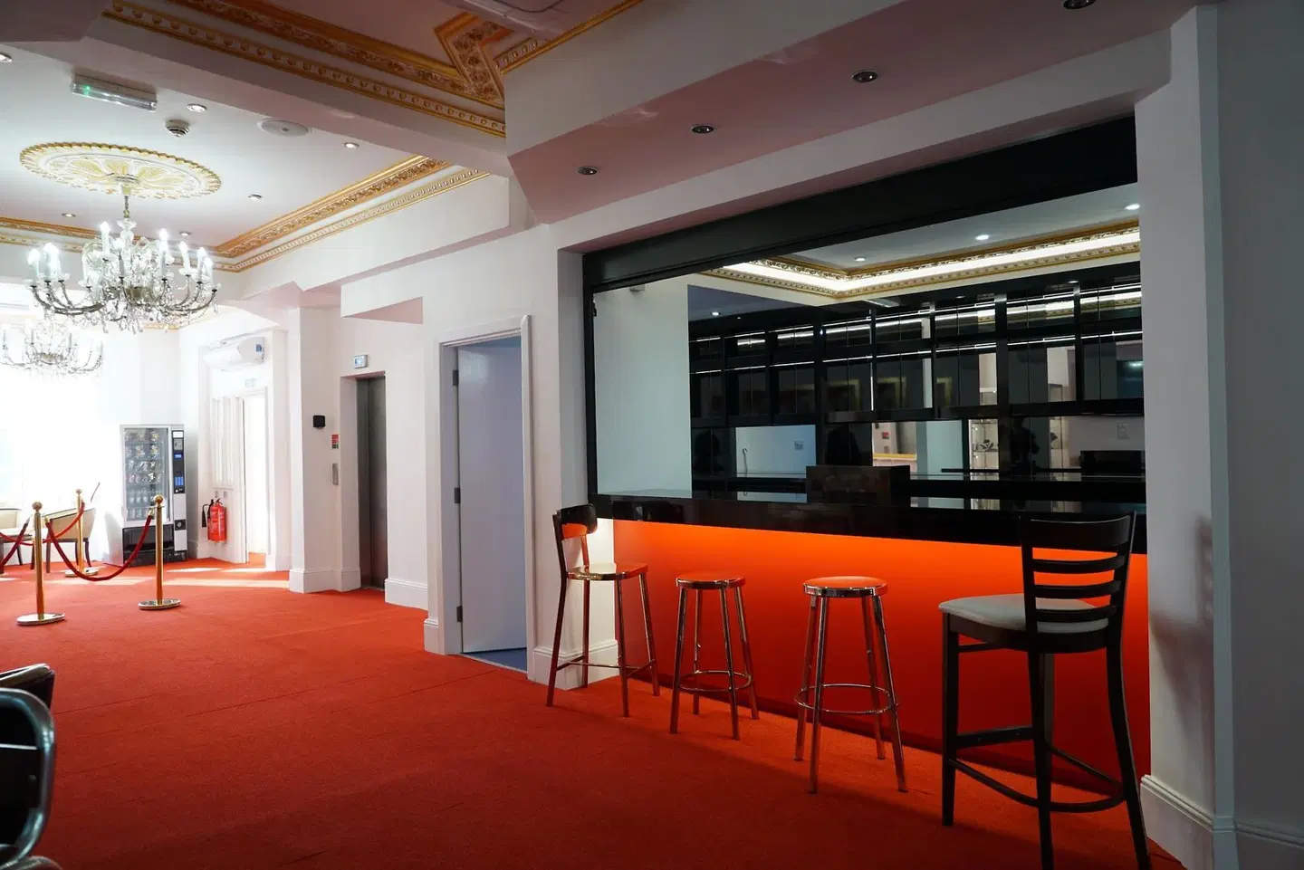 Clapham South Belvedere Hotel Bar