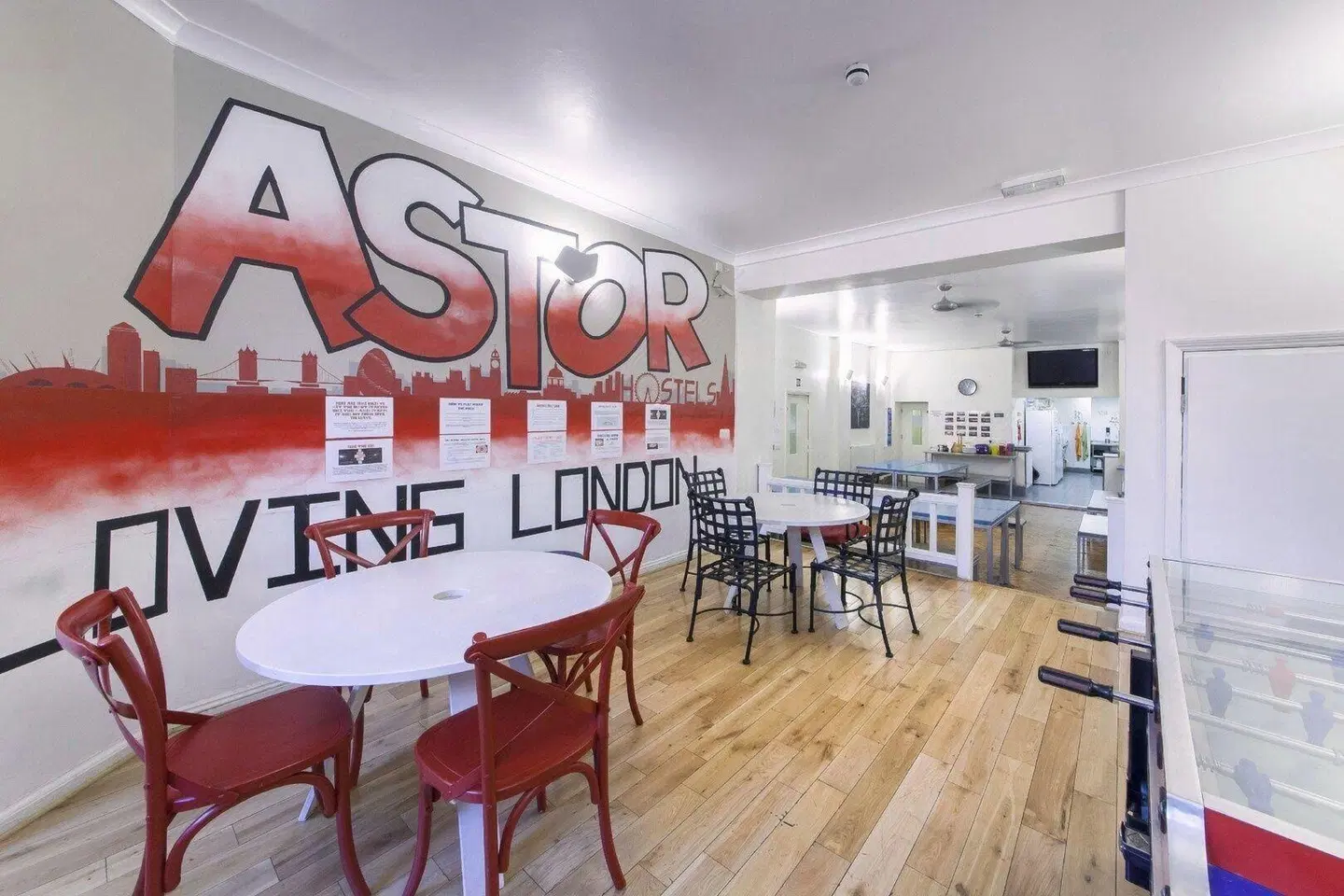 Astor Hyde Park Hostel Bar