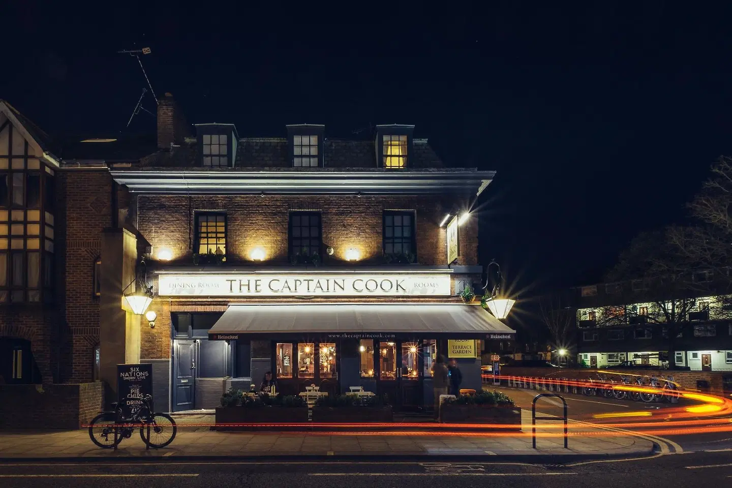 The Captain Cook EXTERIOR