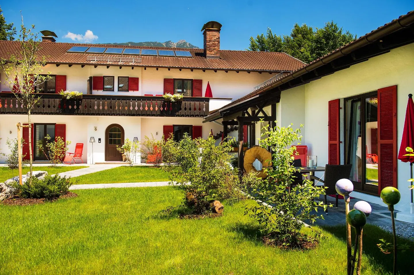 Bayern Resort Hotel & Apartments EXTERIOR