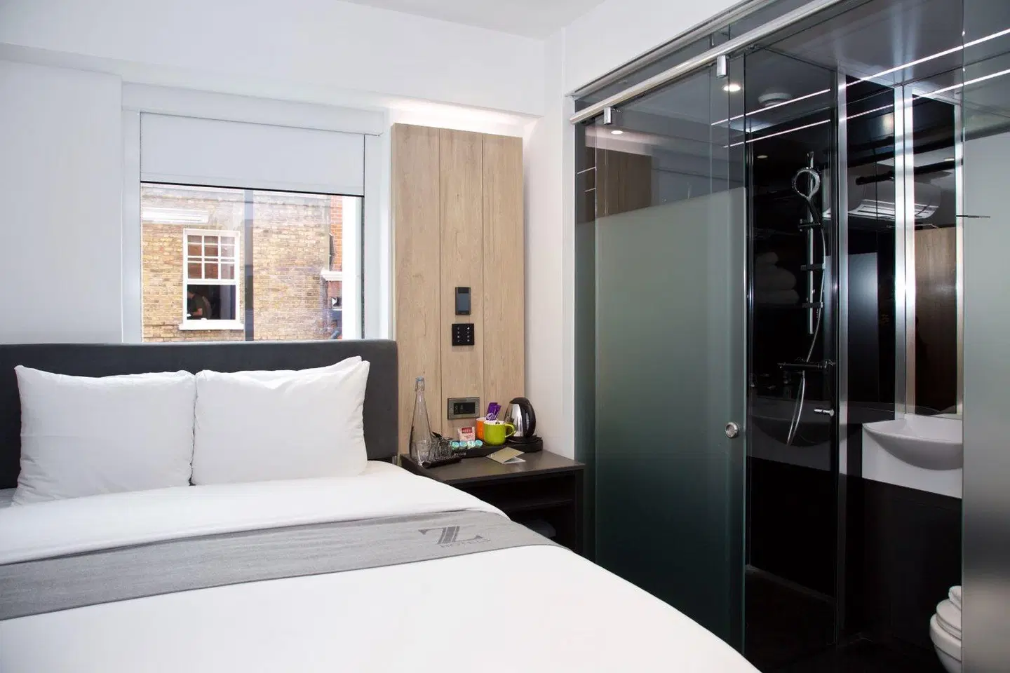The Z Hotel Tottenham Court Road ROOM_EXAMPLE
