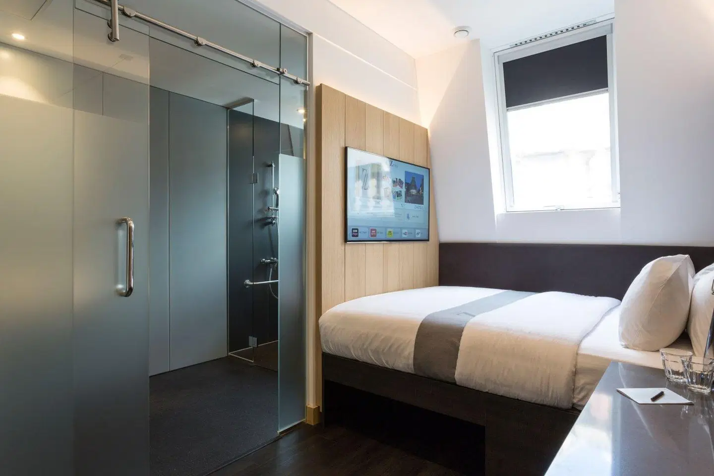 The Z Hotel Tottenham Court Road ROOM_EXAMPLE