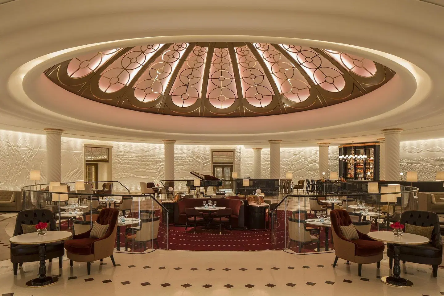 Four Seasons Hotel London at Ten Trinity Square LOUNGE_LOBBY