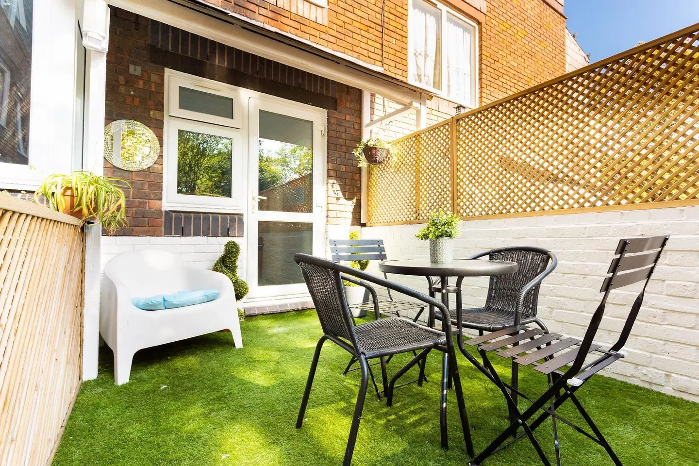 Tower Bridge Rainbow Suites Terrasse