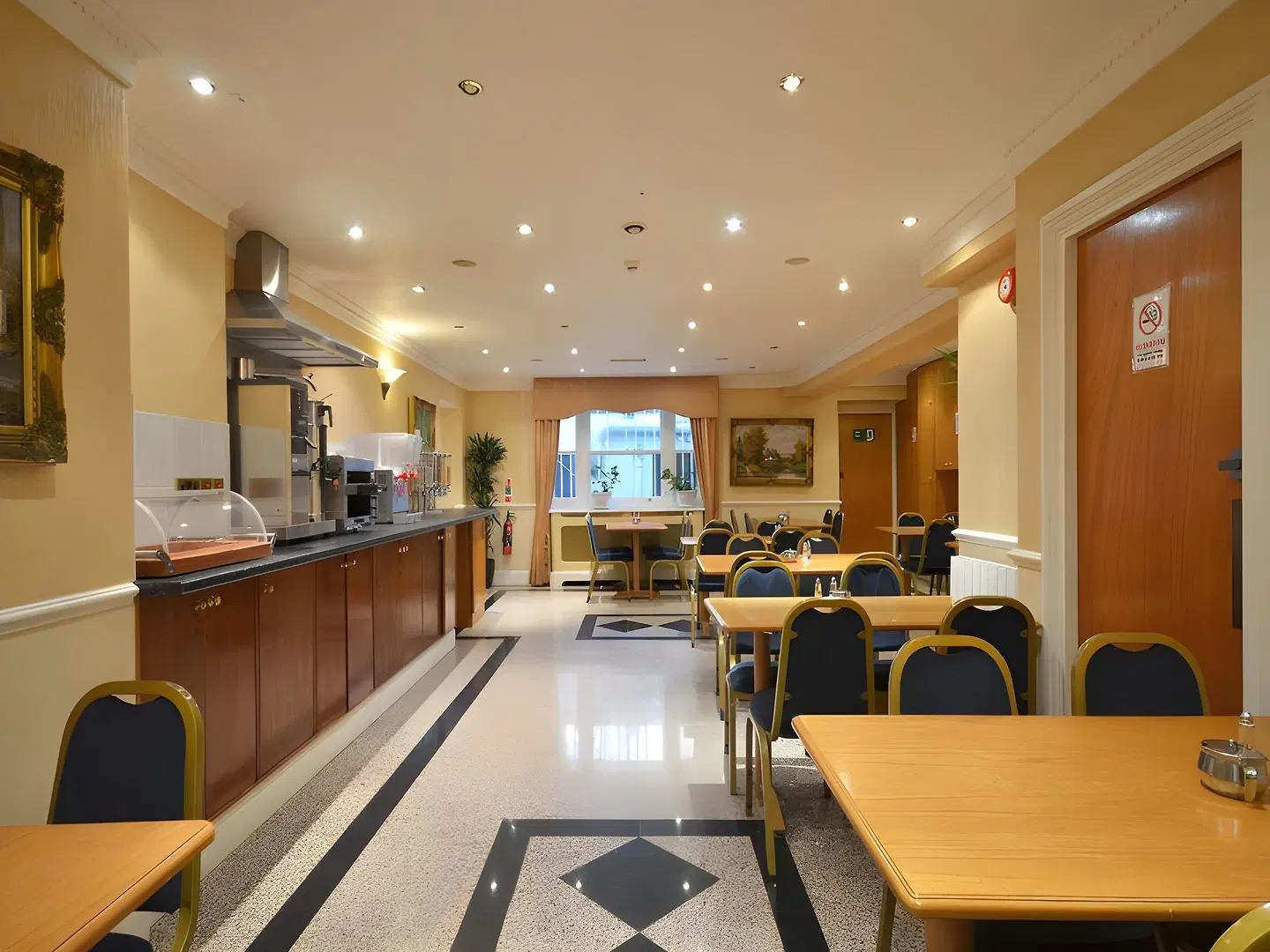 Viking Hotel Bar