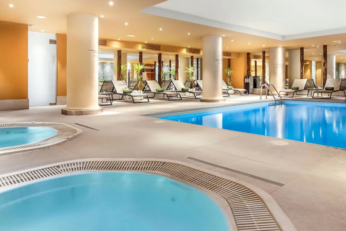 Melia Madrid Princesa Hallenbad