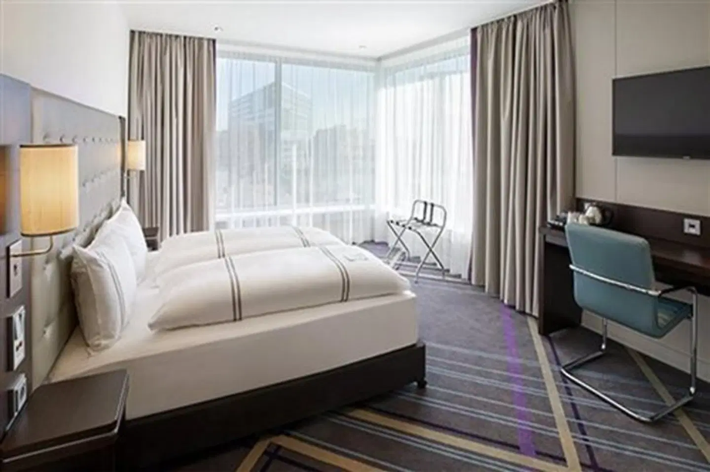 Premier Inn Essen City Limbecker Platz Hotel ROOM_EXAMPLE