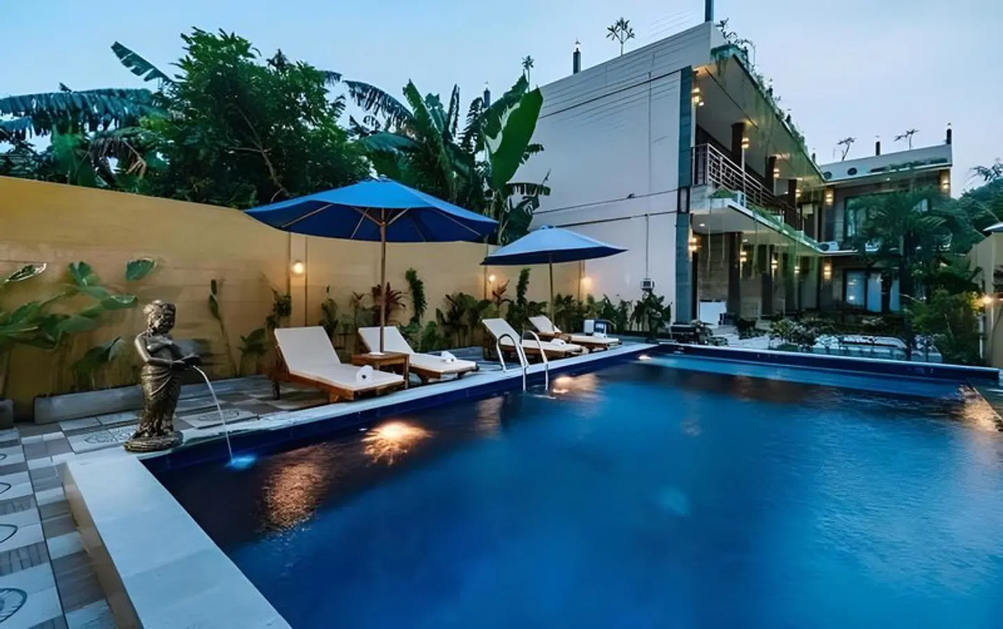 Sari Nusa Inn OUTDOOR_POOL