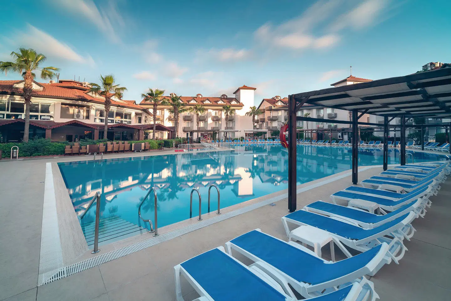 Orfeus Park OUTDOOR_POOL