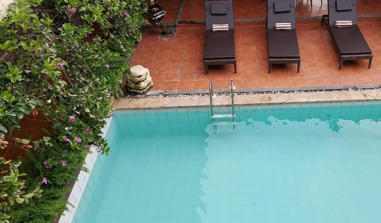 BaliRa Airport Hotel OUTDOOR_POOL