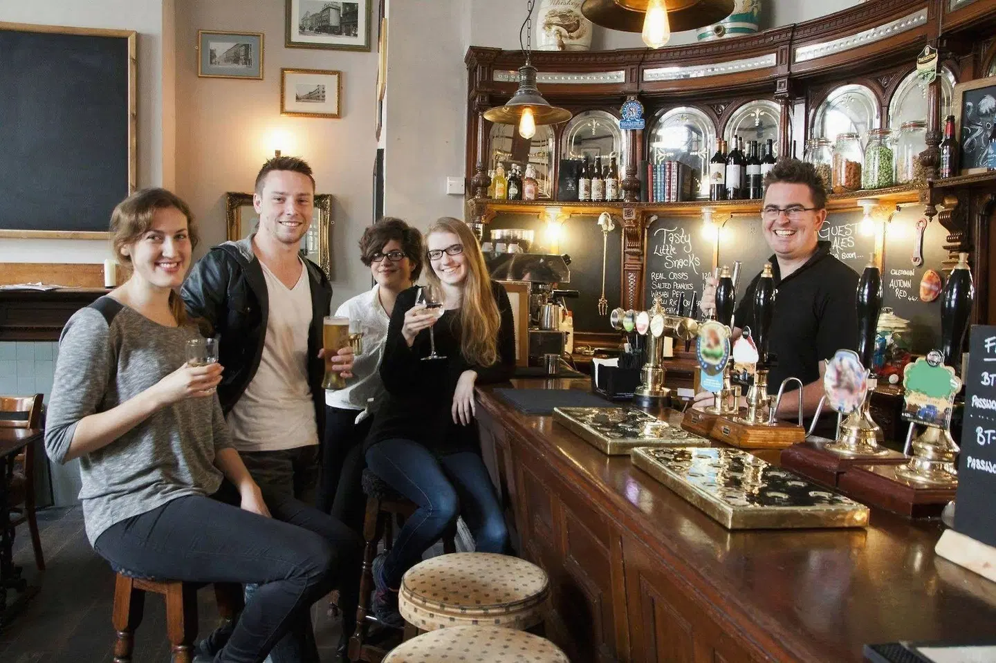 PubLove @ The White Ferry, Victoria Bar