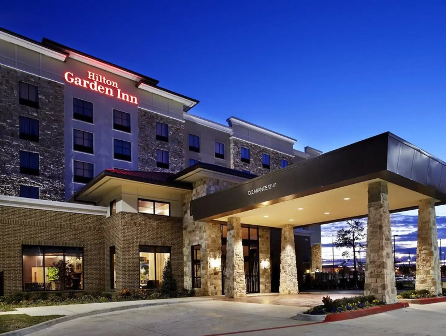 Hilton Garden Inn Texarkana EXTERIOR