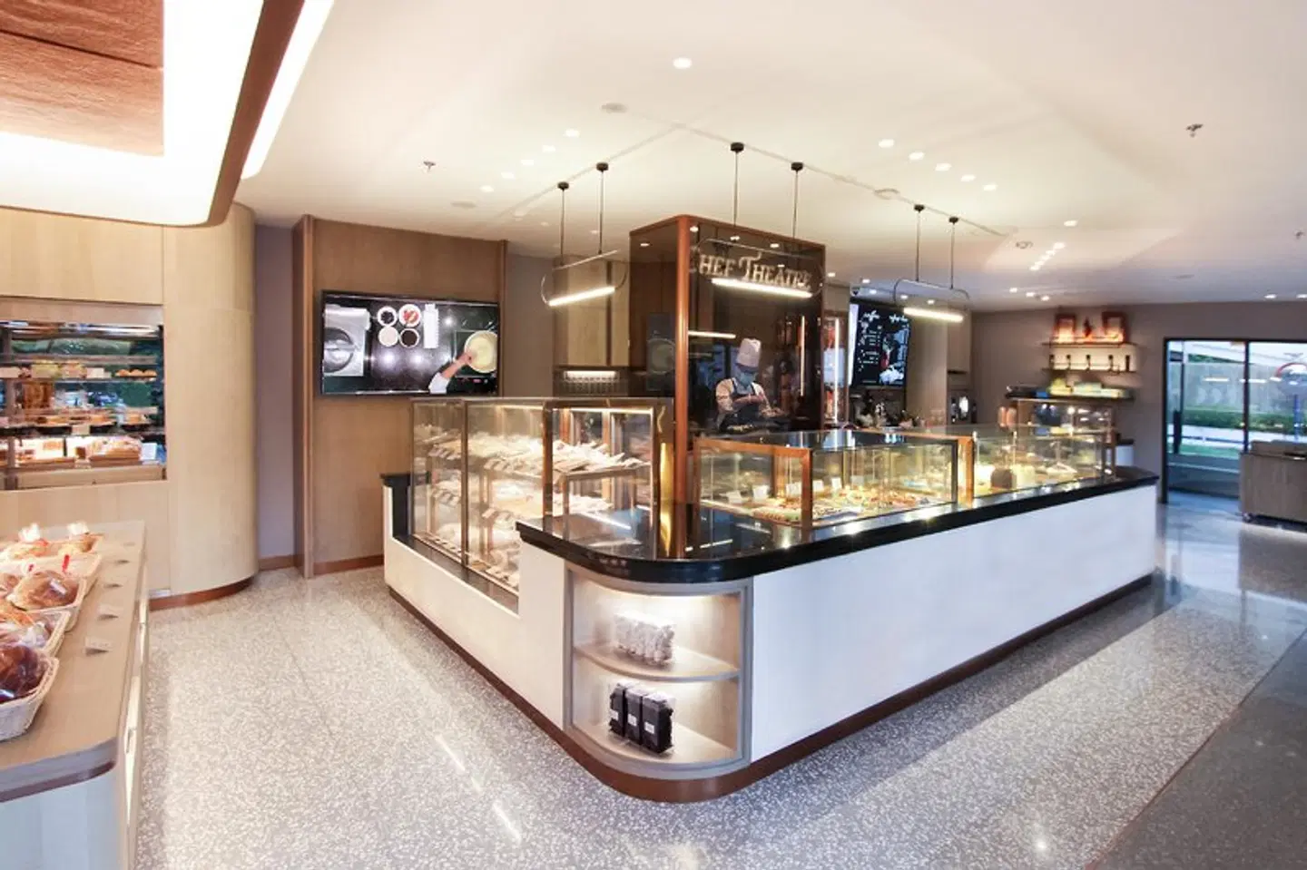 Sari Pan Pacific Jakarta BAR