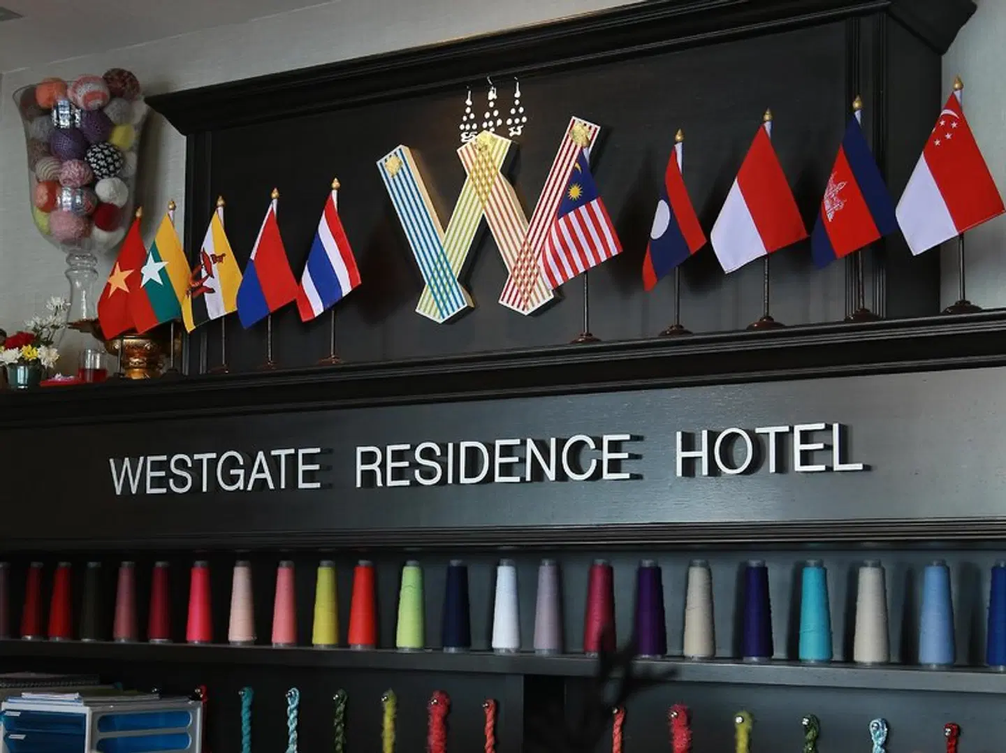 Westgate Residence Hotel EXTERIOR