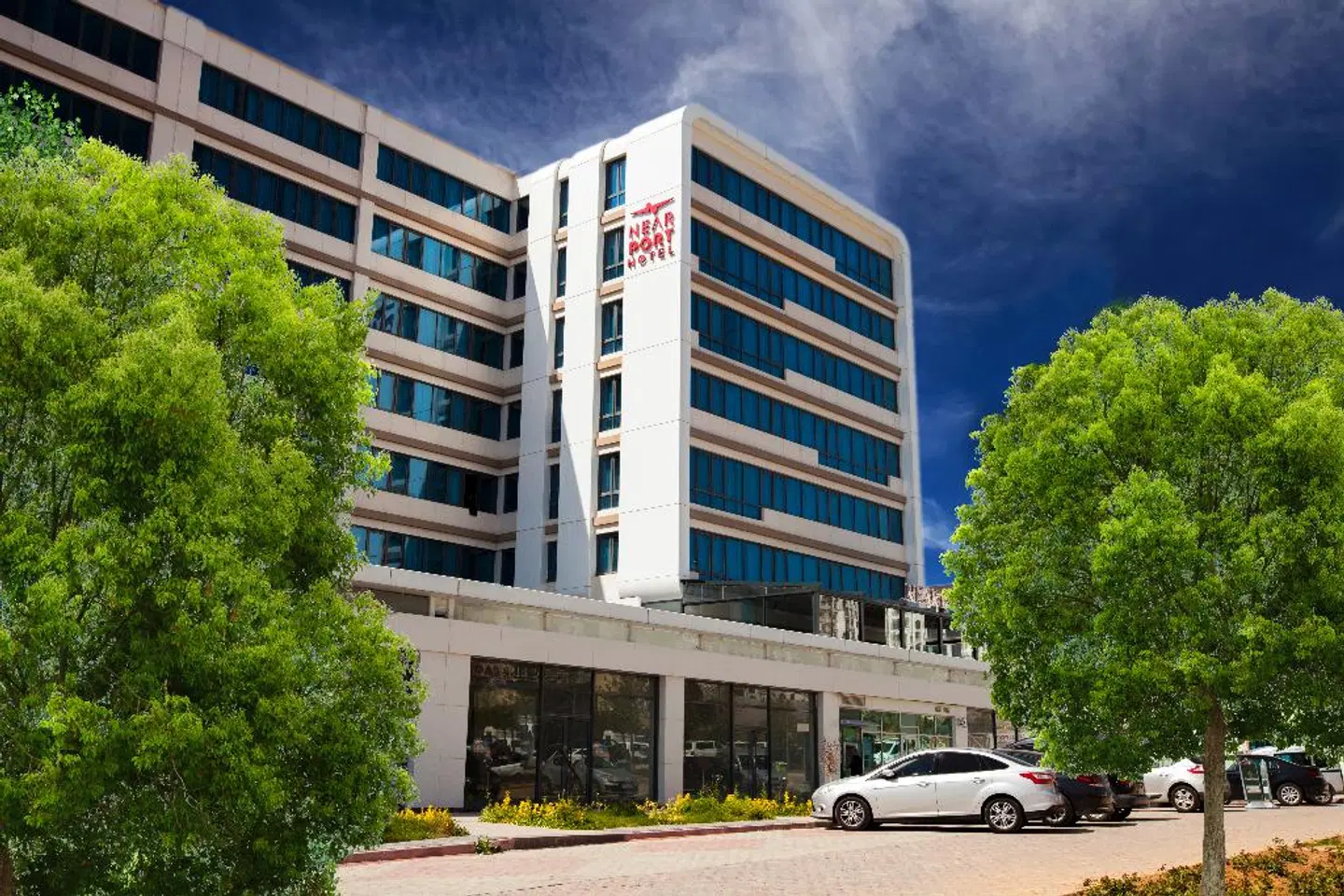 Nearport Hotel EXTERIOR
