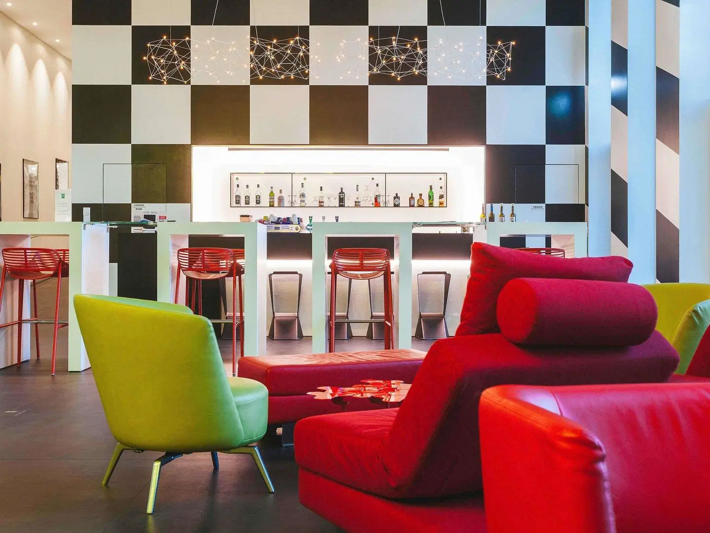 ibis Styles Basel City Bar