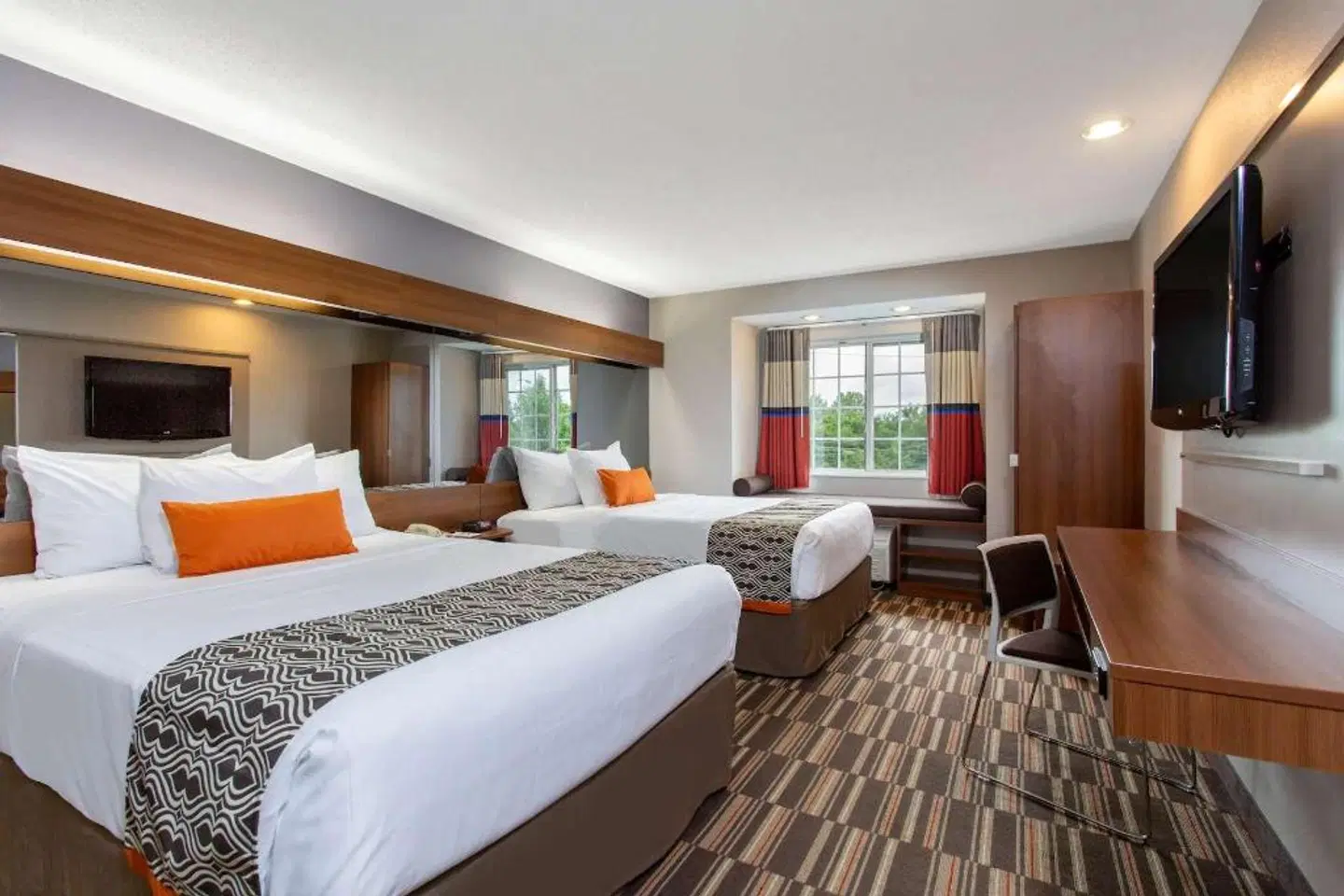Microtel Inn & Suites by Wyndham Philadelphia Airport ROOM_EXAMPLE