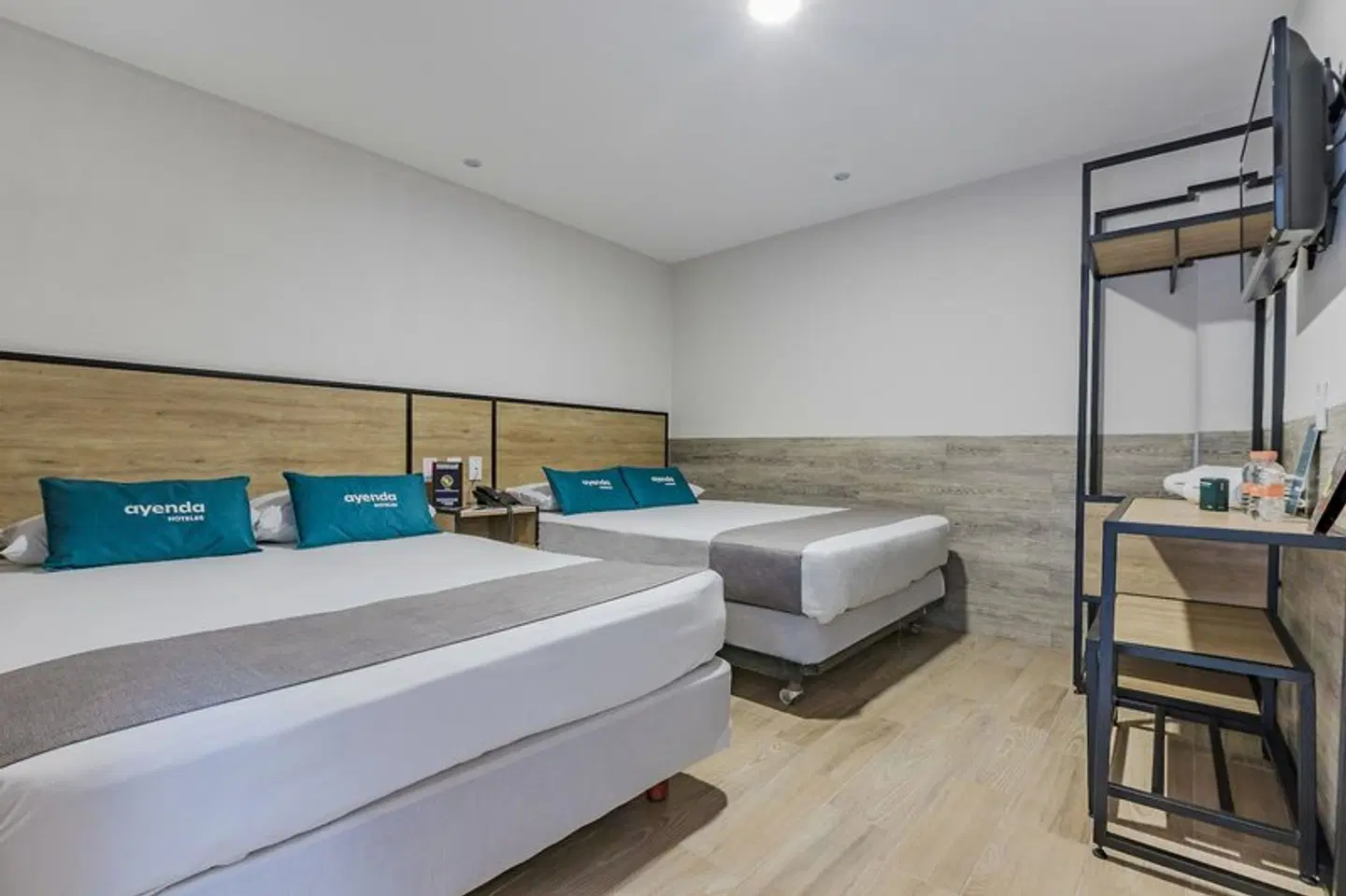 Hotel Continental Mexicano ROOM_EXAMPLE