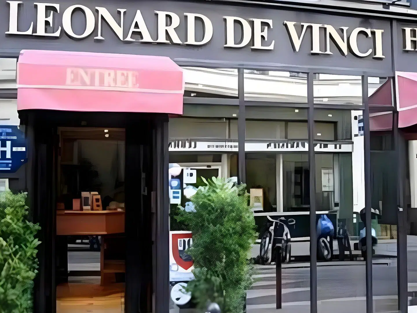Léonard de Vinci EXTERIOR