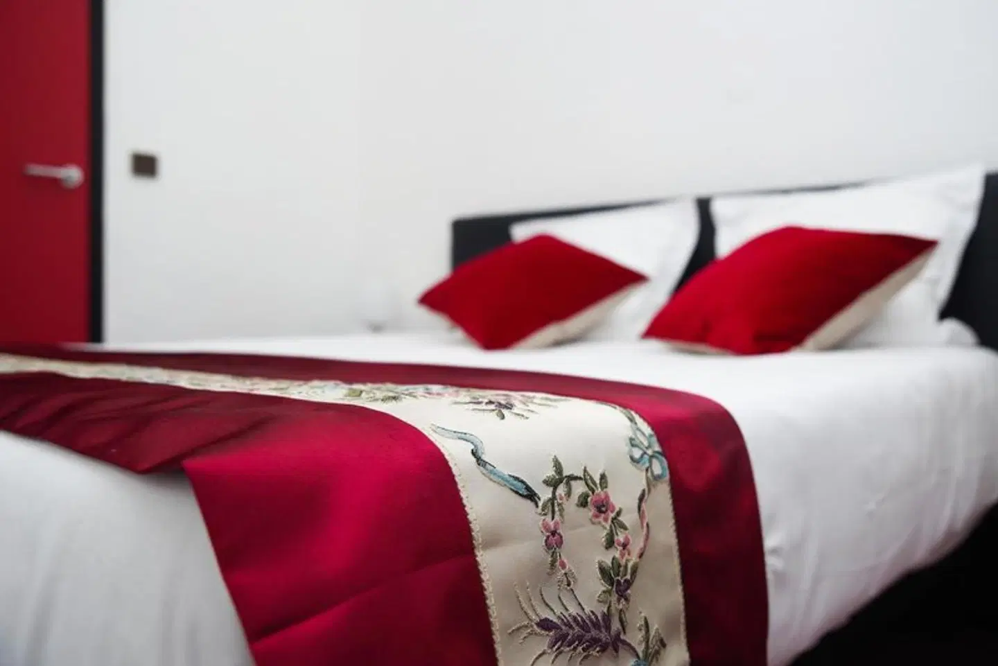 HOTEL DE LA PAIX Lyon Sud Givors ROOM_EXAMPLE