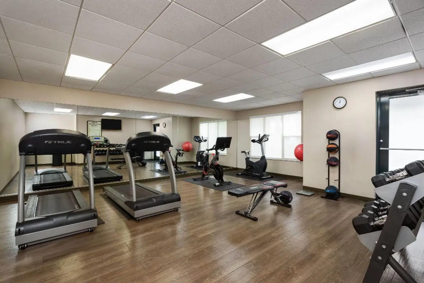 Hawthorn Suites by Wyndham Naples SPORTS_AND_LEISURE
