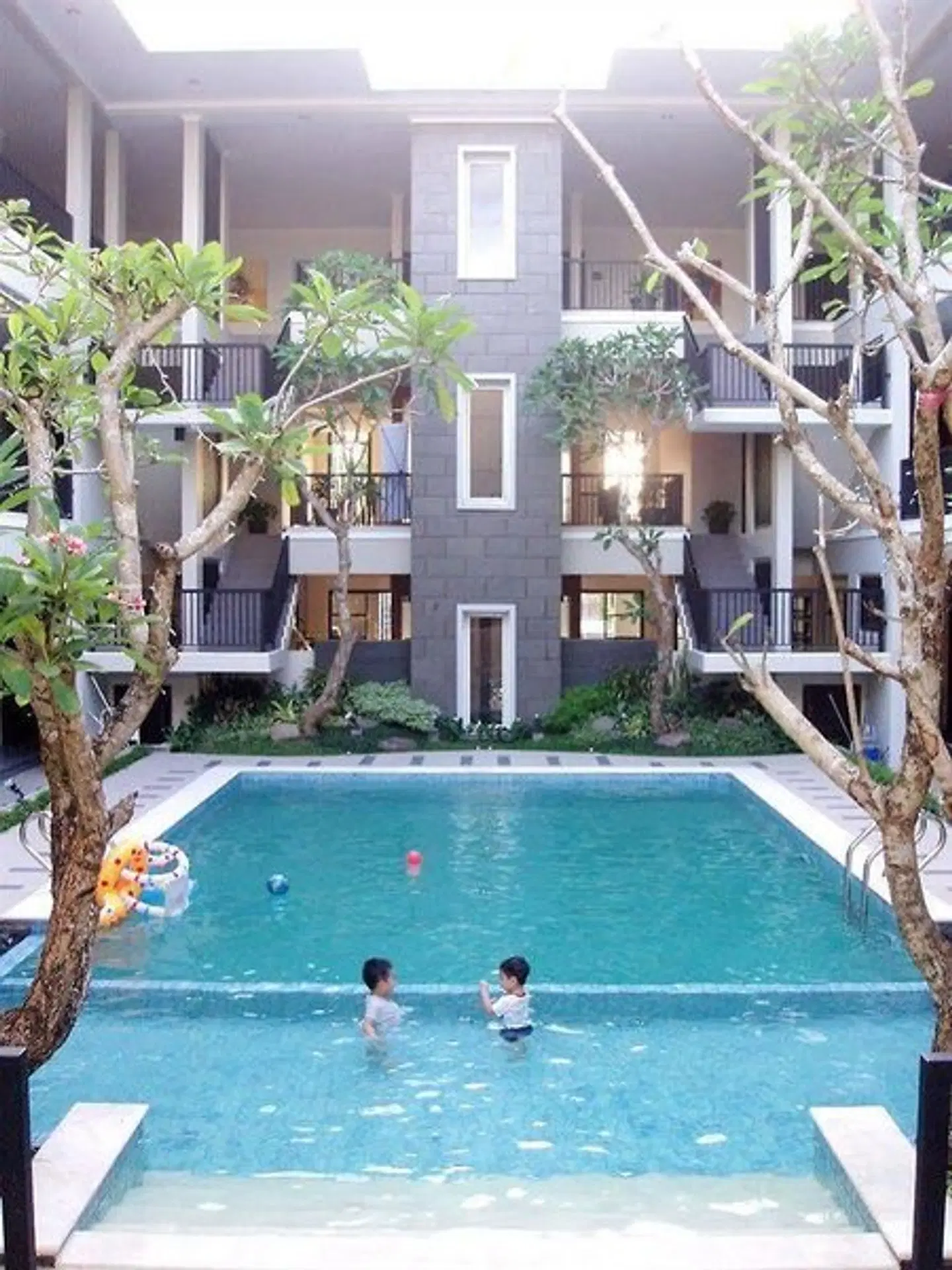 Bintang Mulia Hotel & Resto OUTDOOR_POOL