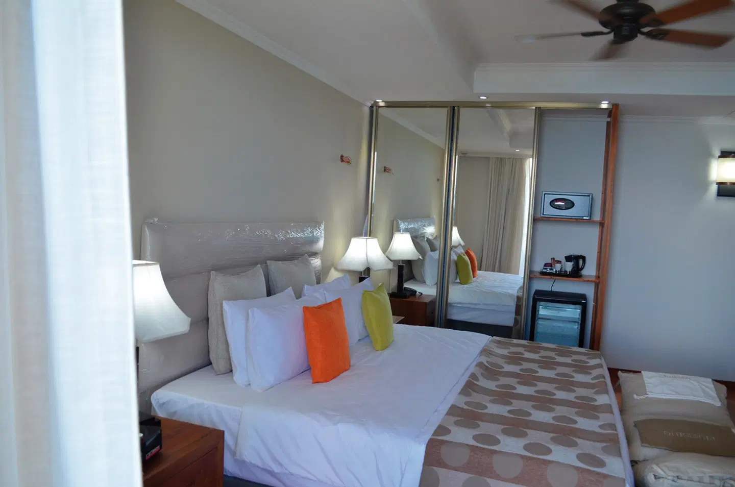 Crown Beach ROOM_EXAMPLE