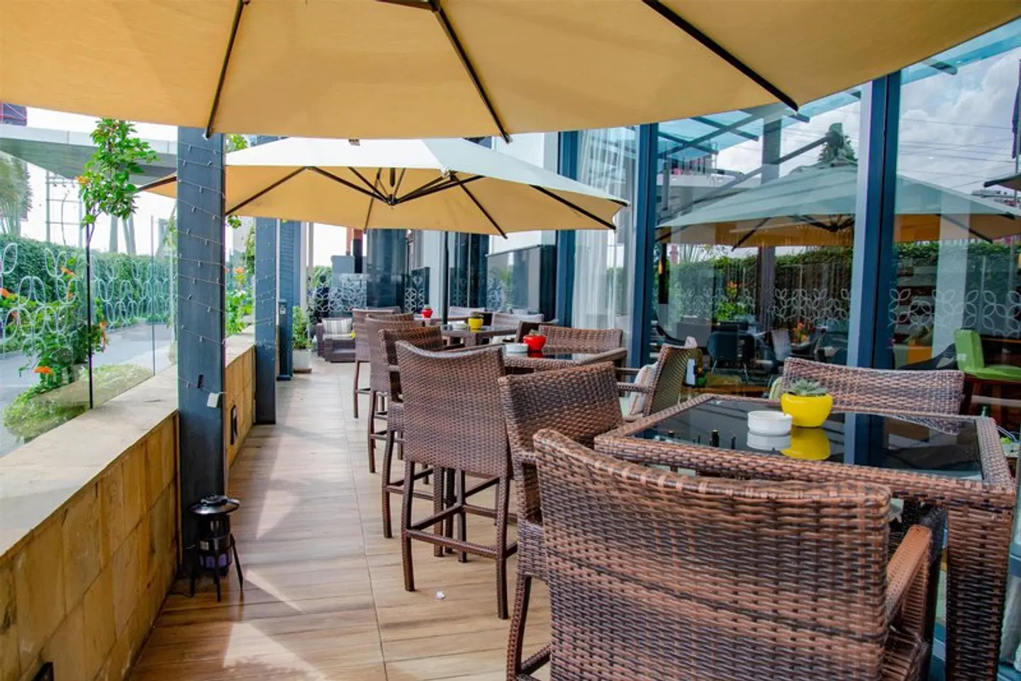 Hilton Garden Inn Nairobi Airport Terrasse