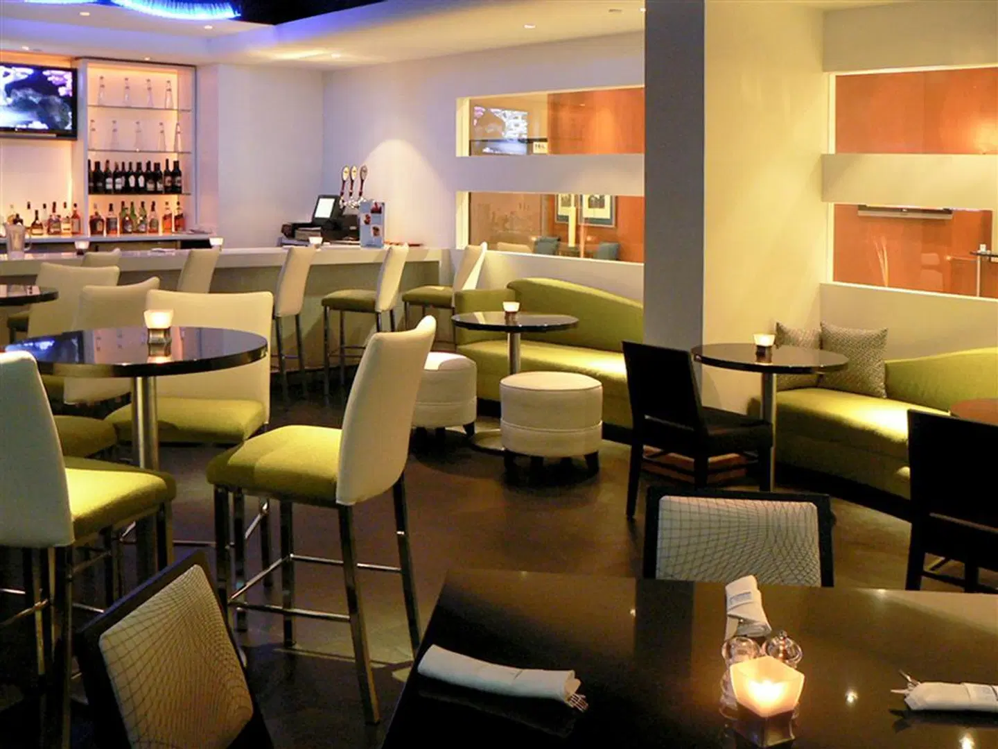 Novotel Toronto North York Hotel Bar