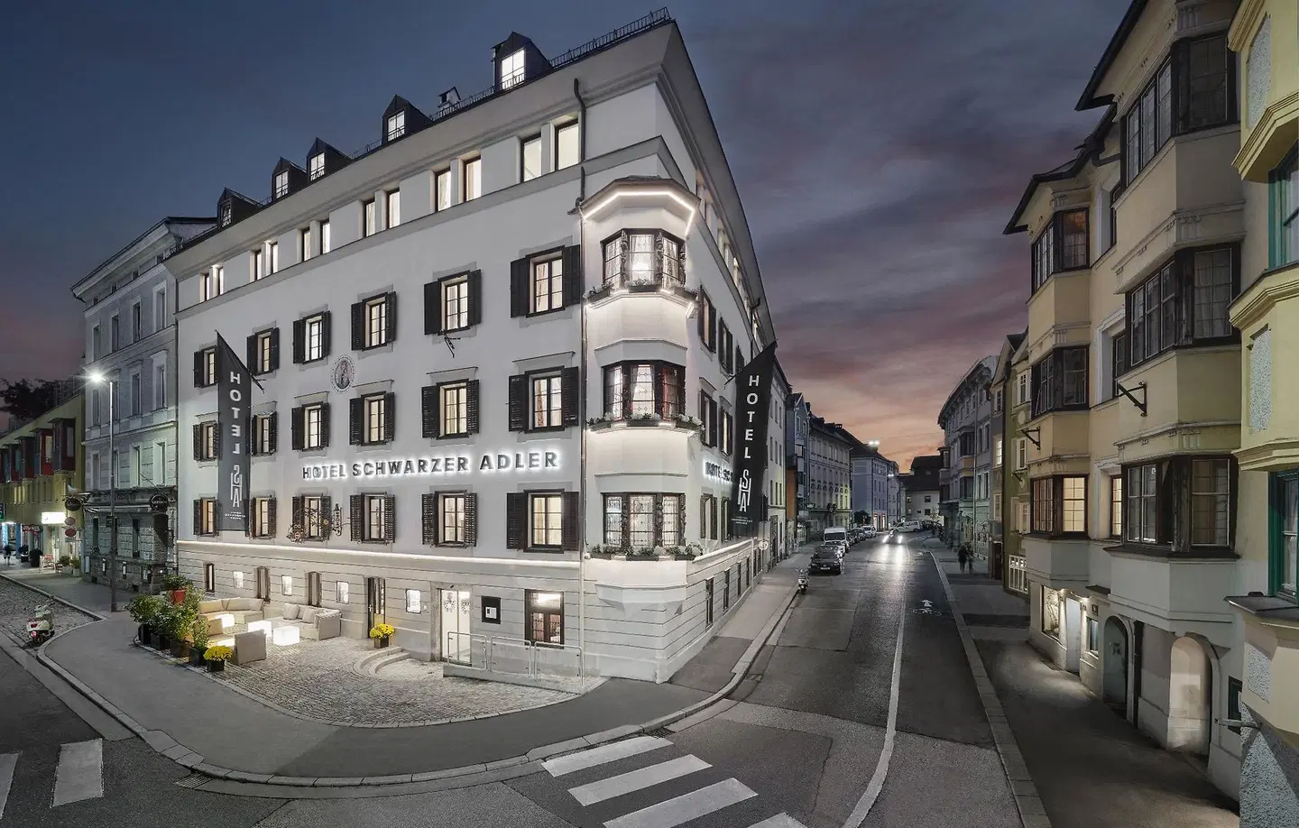 Hotel Schwarzer Adler EXTERIOR